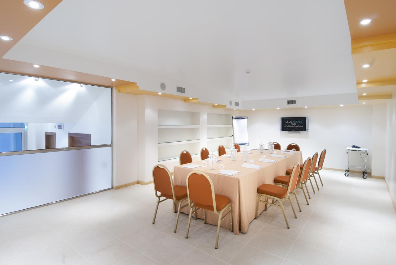 Hotel Club House